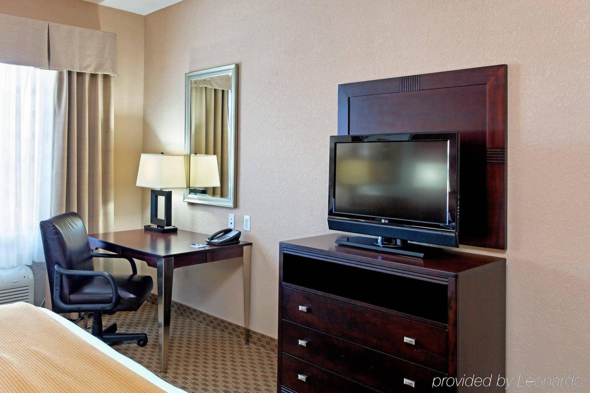 Holiday Inn Express Hotel & Suites Crestview South I-10 By Ihg Buitenkant foto