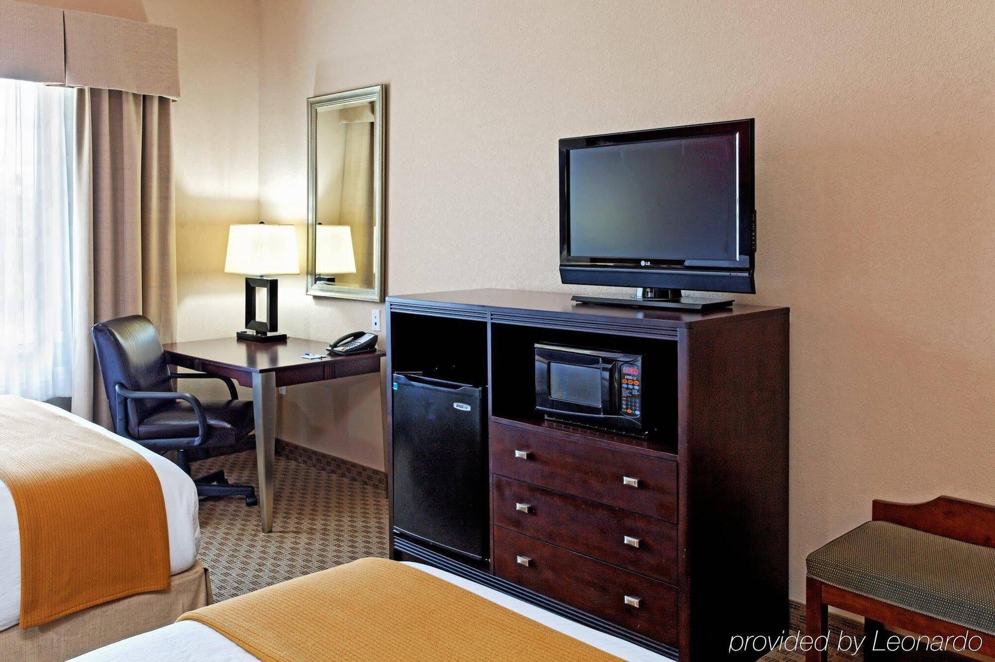 Holiday Inn Express Hotel & Suites Crestview South I-10 By Ihg Buitenkant foto