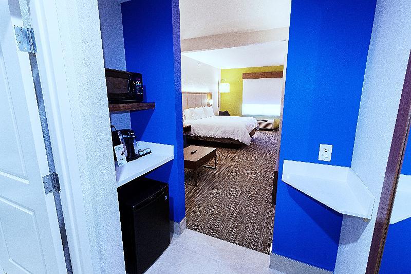 Holiday Inn Express Hotel & Suites Crestview South I-10, An Ihg Hotel Buitenkant foto